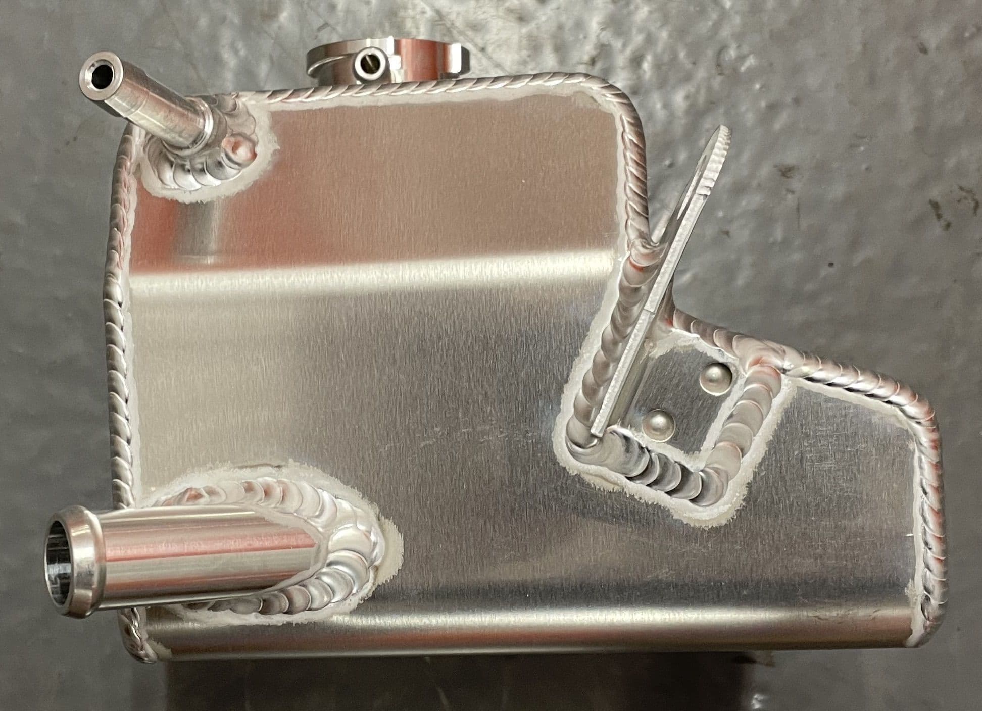 Moroso RX8 Alloy Coolant Expansion Tank 2004-2011 - Afbeelding 2